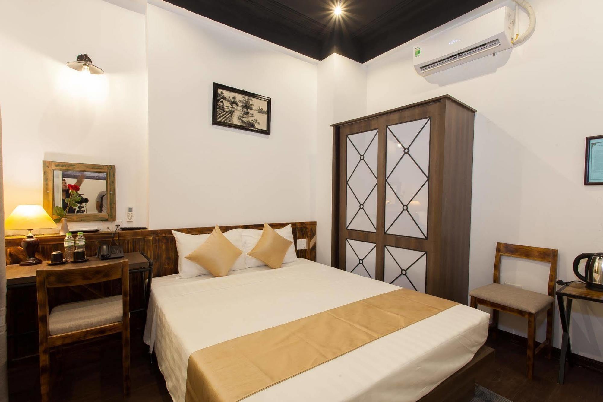 Luxury Backpakers Hotel Hanoi Luaran gambar
