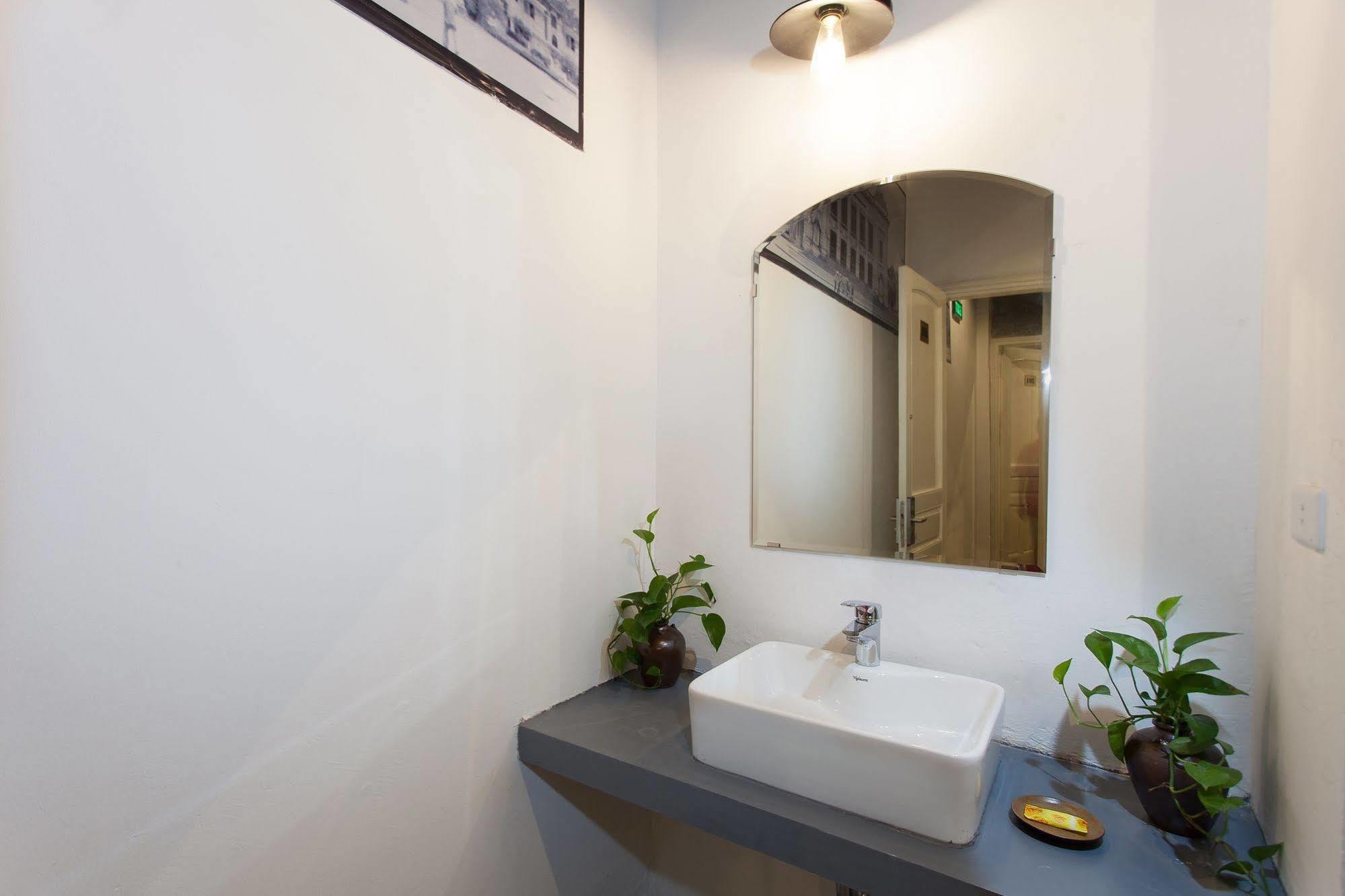 Luxury Backpakers Hotel Hanoi Luaran gambar