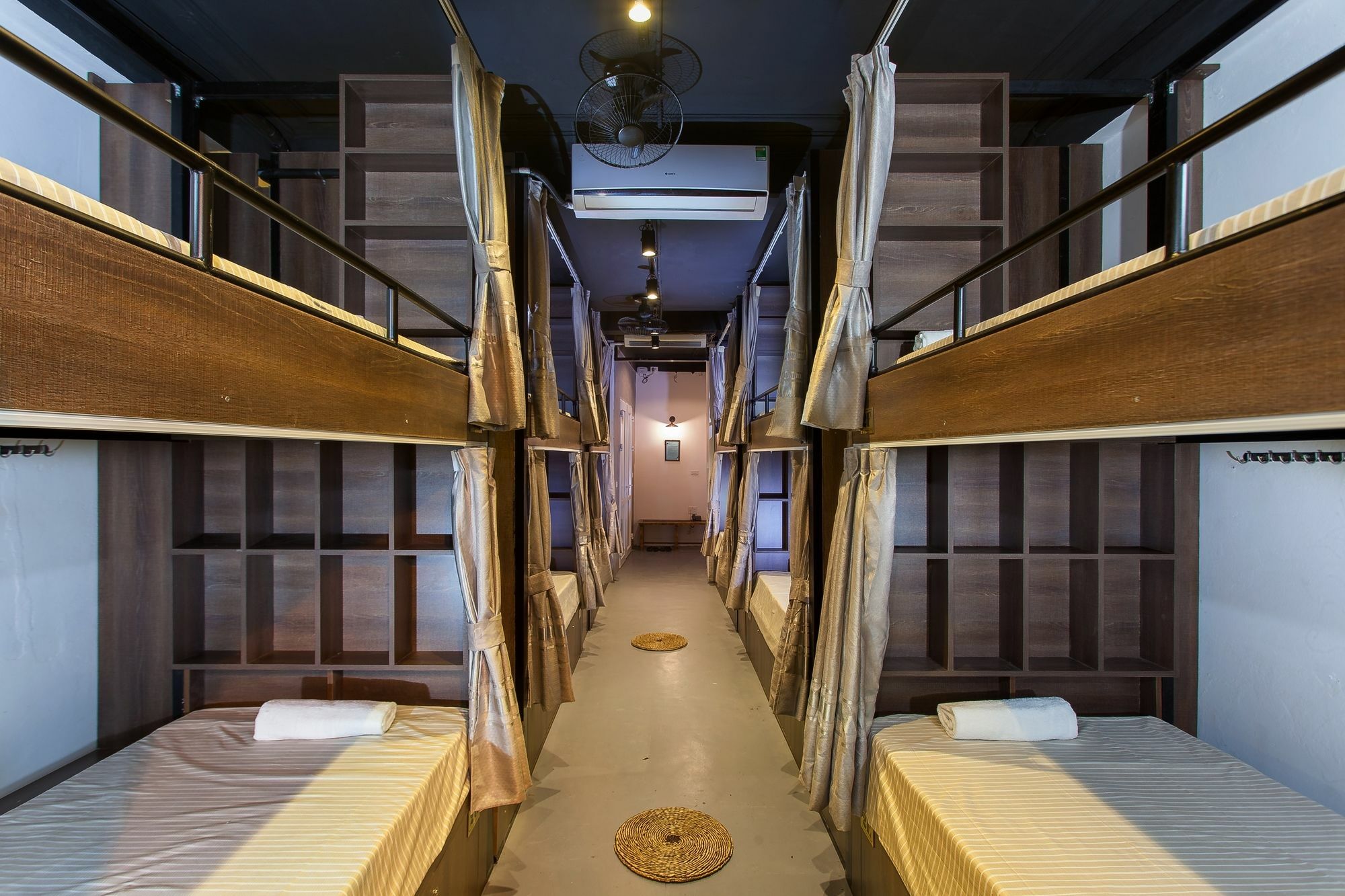 Luxury Backpakers Hotel Hanoi Luaran gambar