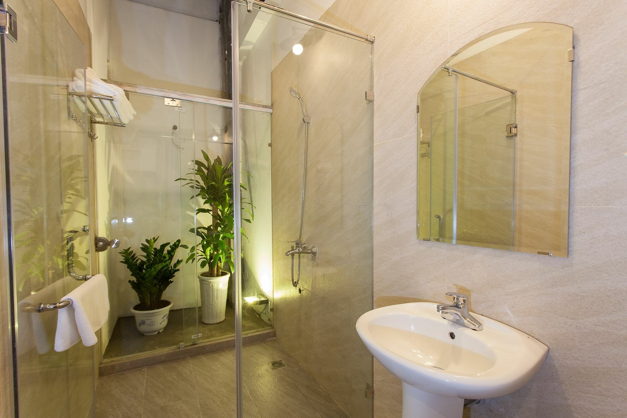 Luxury Backpakers Hotel Hanoi Luaran gambar